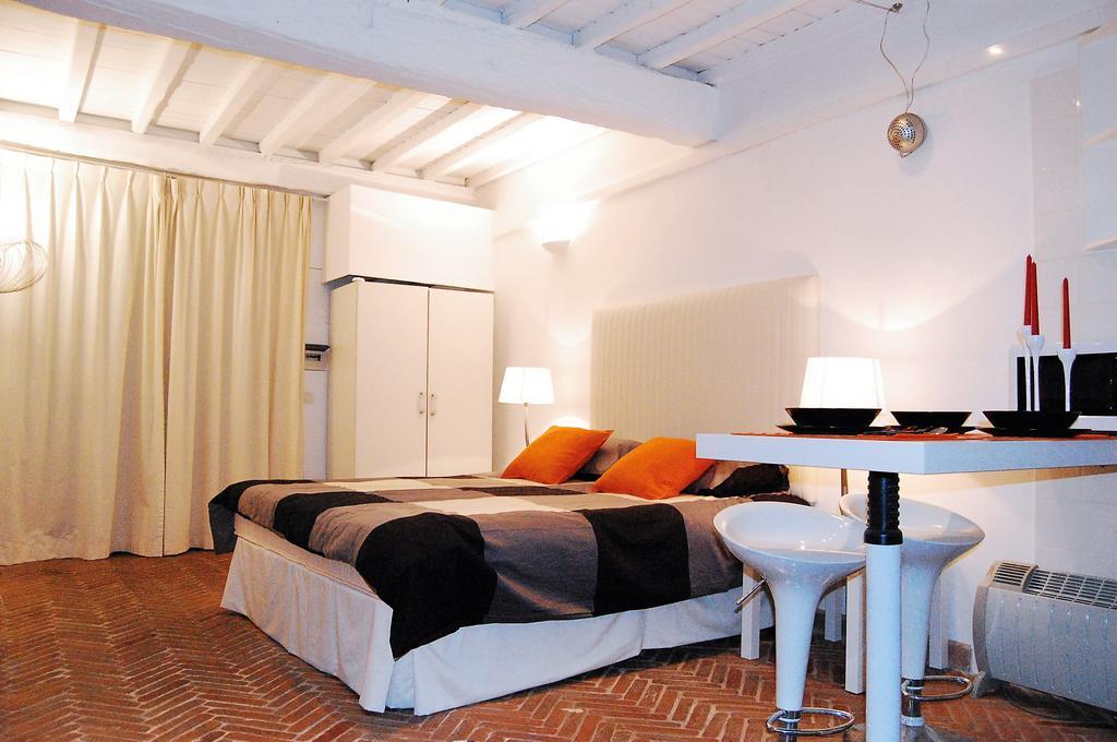 Bernini Apartment Navona Roma Rom bilde